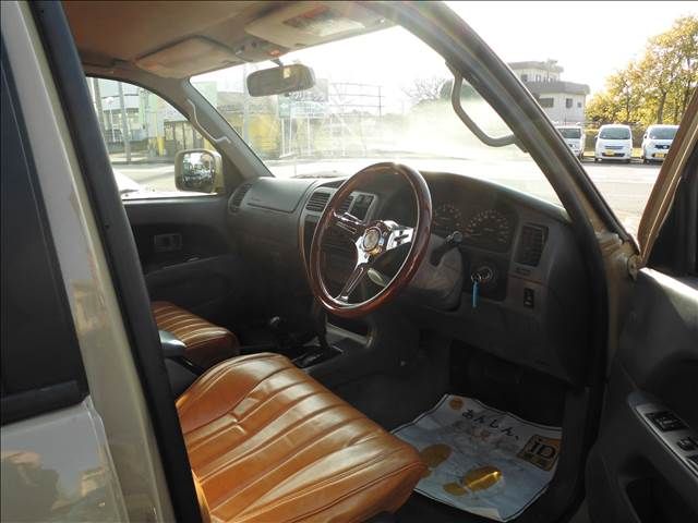 Toyota HILUX SURF 1998-06 235-2