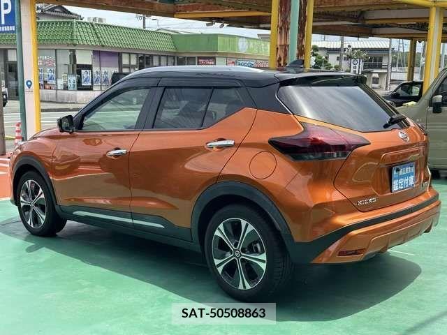 Nissan KICKS 2021-02 362271-1