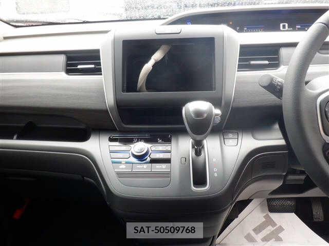 Honda FREED 2022-09 302944-4