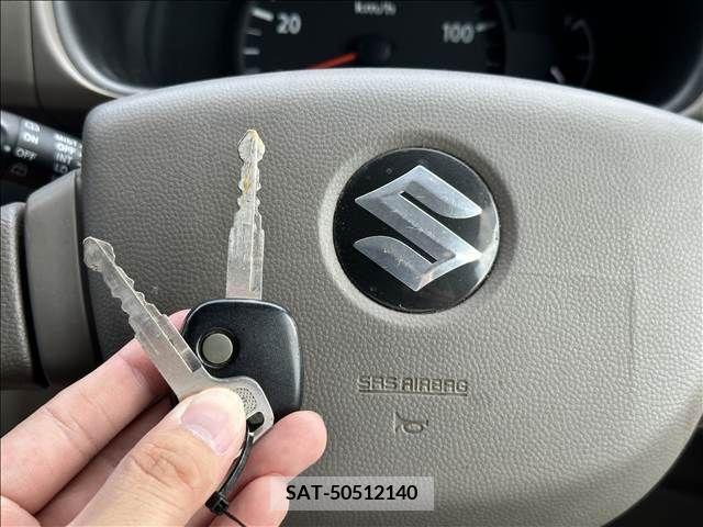 Suzuki EVERY 2011-04 359979-2
