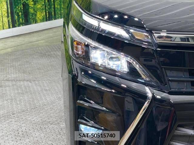 Toyota VOXY 2017-10 289215-10