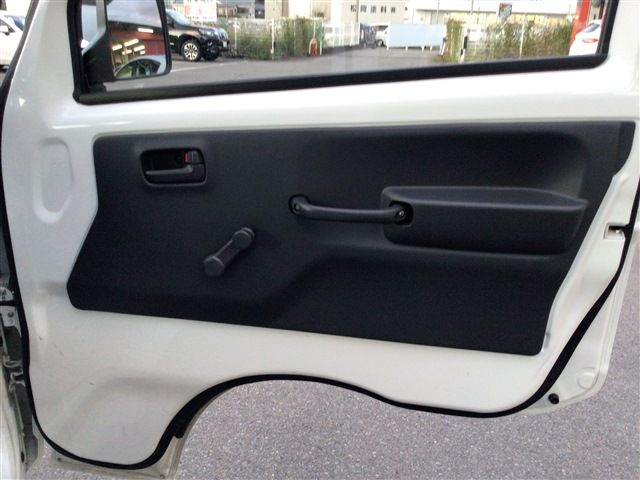 Nissan CLIPPER 2020-12 15252-18