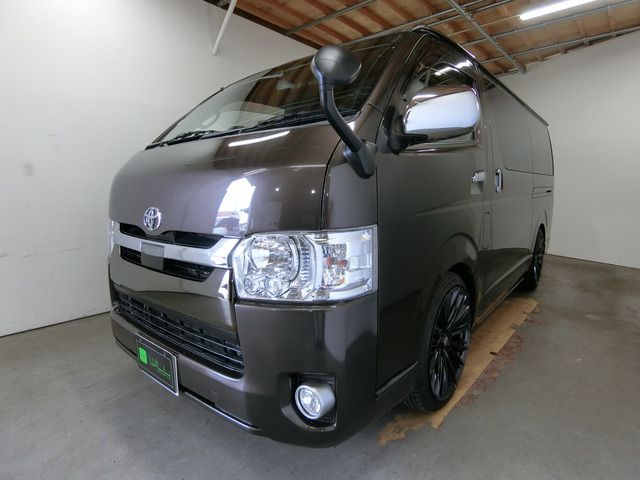 Toyota HIACE VAN 2019-03 196554-10