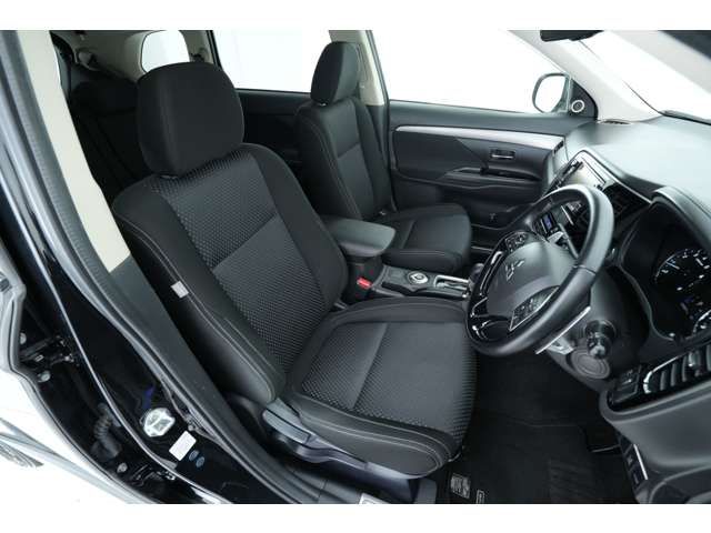 Mitsubishi OUTLANDER 2016-03 181129-5
