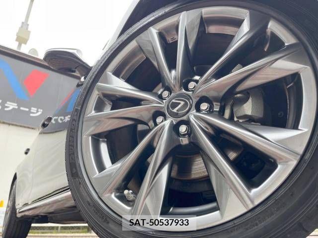 Lexus ES 2019-01 300386-13