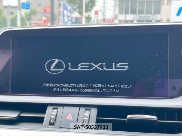 Lexus ES 2019-01 300386-2