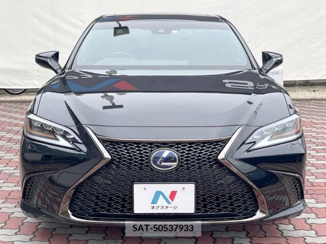 Lexus ES 2019-01 300386-14