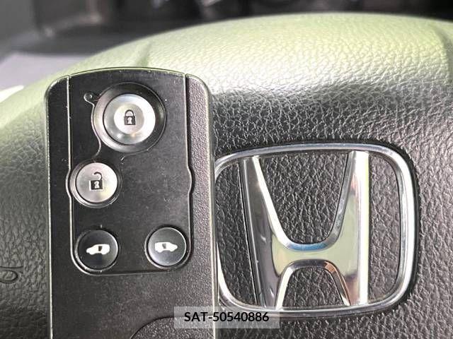 Honda e 2013-10 385641-6