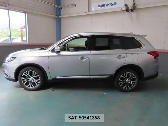 Mitsubishi OUTLANDER 2018-02 303333-5