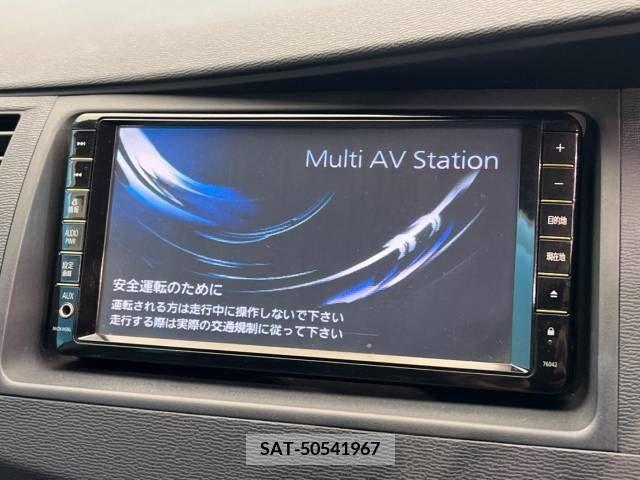 Toyota ISIS 2010-01 273010-2