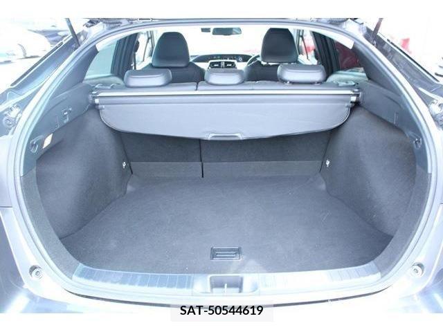 Toyota PRIUS 2019-10 366664-12
