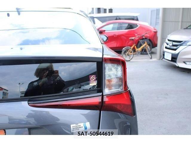 Toyota PRIUS 2019-10 366664-10