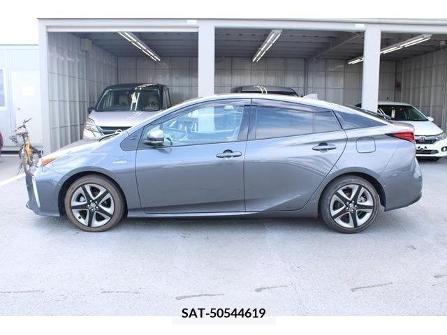 Toyota PRIUS 2019-10 366664-8