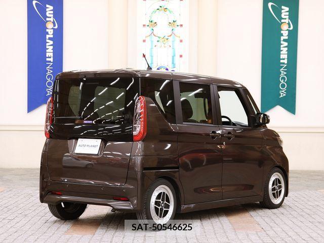 Mitsubishi EK SPACE 2020-09 268001-2