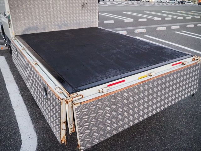 Mitsubishi CANTER 2015-08 19502-24