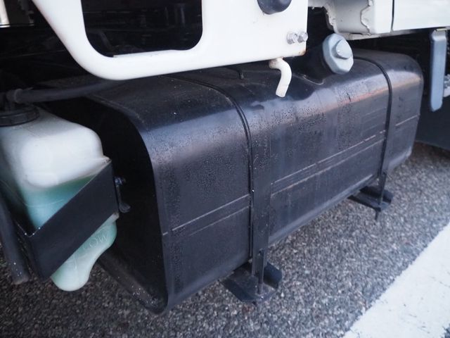 Mitsubishi CANTER 2015-08 19502-27
