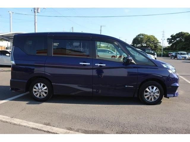 Nissan SERENA 2018-05 4821-2