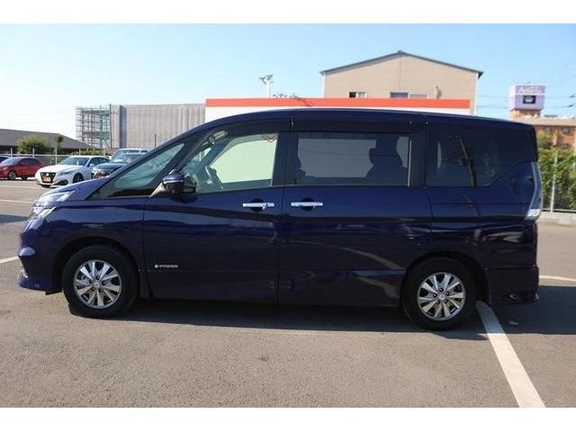 Nissan SERENA 2018-05 4821-4