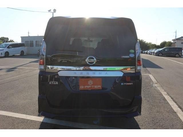 Nissan SERENA 2018-05 4821-3
