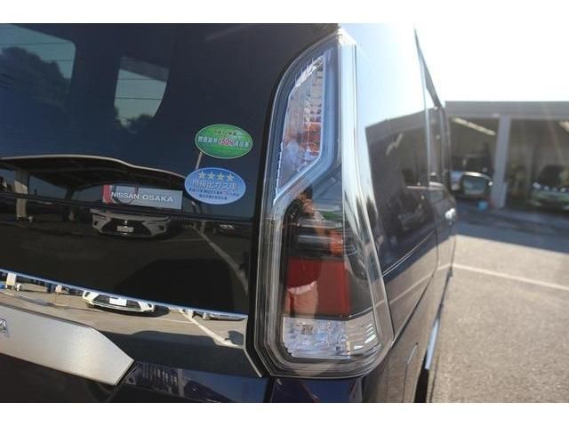 Nissan SERENA 2018-05 4821-6