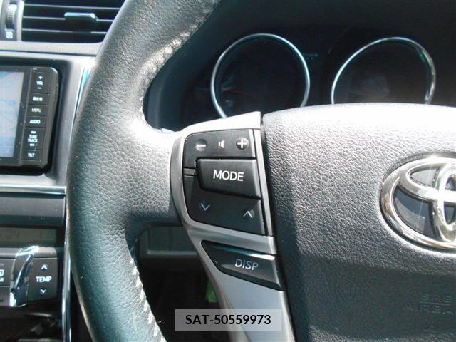 Toyota MARK X 2012-02 238986-17