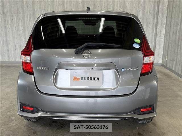 Nissan NOTE 2017-05 305373-13