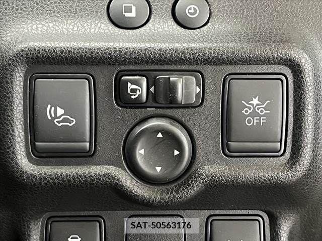 Nissan NOTE 2017-05 305373-3