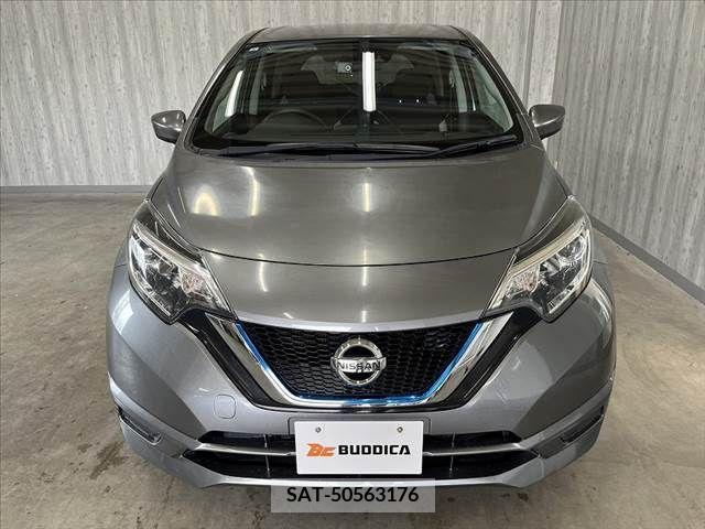 Nissan NOTE 2017-05 305373-8