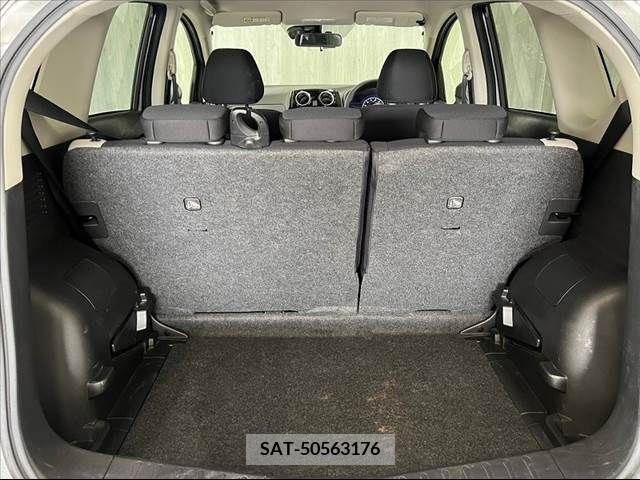 Nissan NOTE 2017-05 305373-16