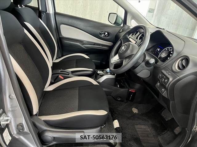 Nissan NOTE 2017-05 305373-14