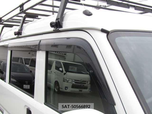 Suzuki EVERY 2022-05 297421-8