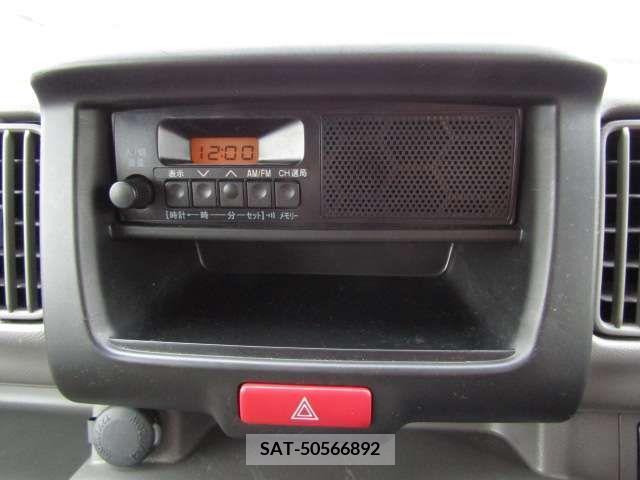 Suzuki EVERY 2022-05 297421-13