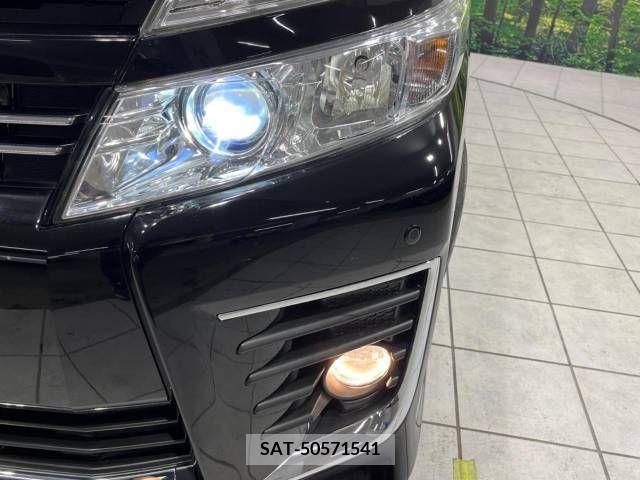 Toyota VOXY 2016-06 338340-13