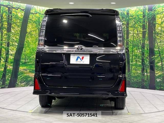 Toyota VOXY 2016-06 338340-16
