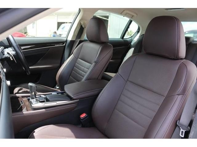 Lexus GS 2016-04 6594-11
