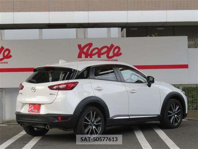 Mazda CX-3 2015-02 235937-2