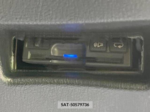 Toyota SIENTA 2017-07 351386-5