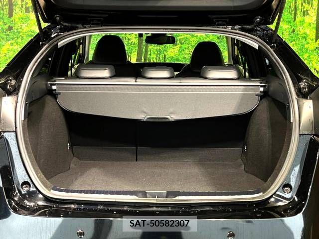 Toyota PRIUS 2017-06 331215-13