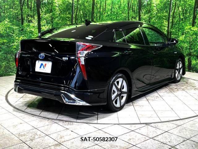 Toyota PRIUS 2017-06 331215-19
