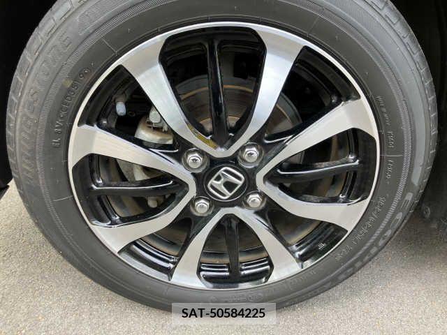 Honda N BOX CUSTOM 2019-10 279260-8