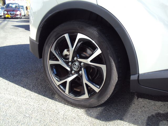 Toyota C-HR 2019-01 190307-19