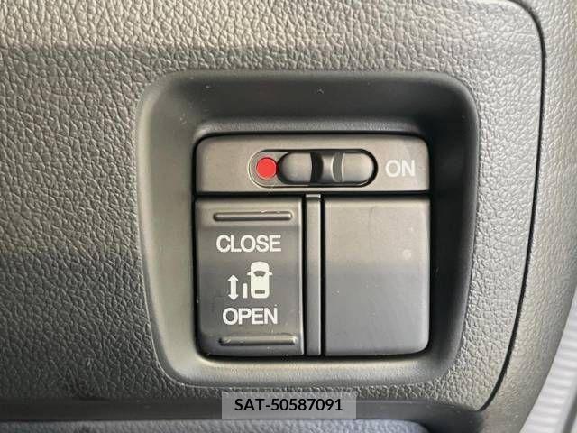 Honda N BOX CUSTOM 2016-02 345815-2