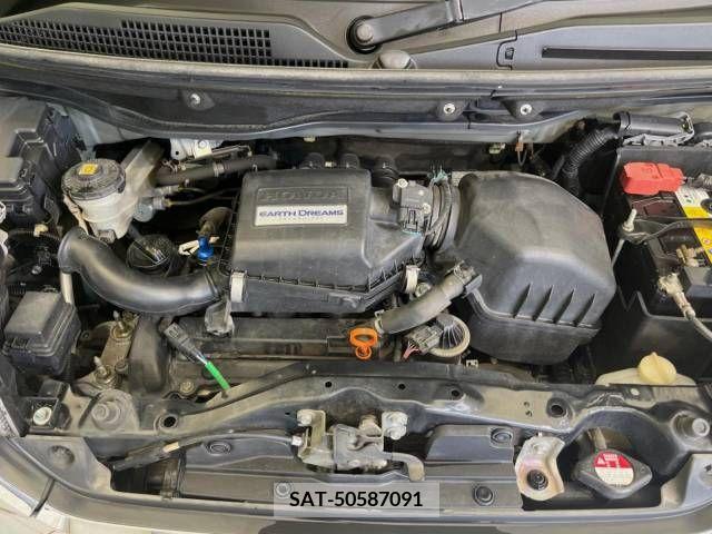 Honda N BOX CUSTOM 2016-02 345815-18