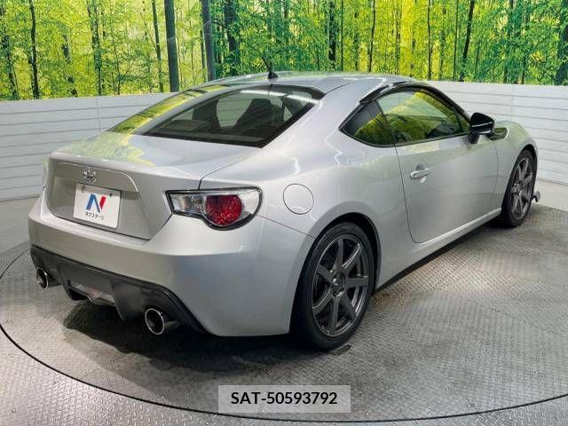 Toyota 86 2014-03 338028-17