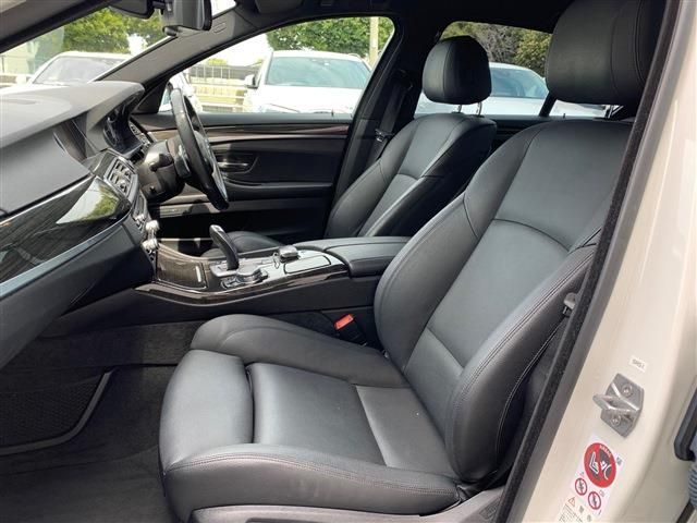Bmw 5 SERIES 2017-02 3799-6