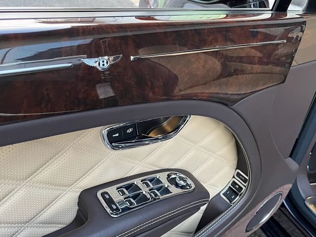 Bentley Bentley 2015-06 19602-15