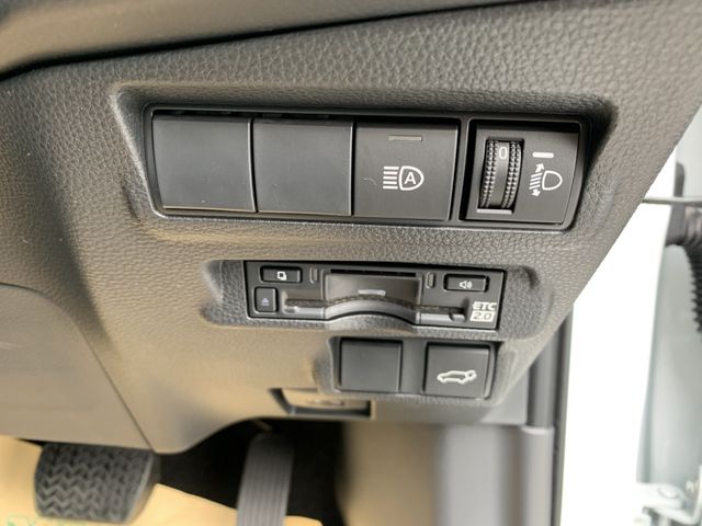 Toyota COROLLA CROSS 2023-10 188140-27