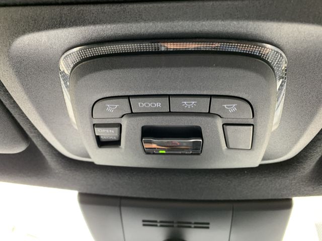Toyota COROLLA CROSS 2023-10 188140-20