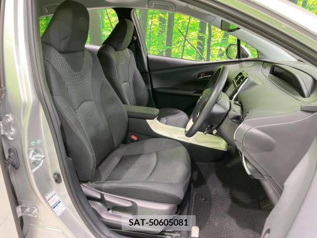 Toyota PRIUS 2017-02 322654-8