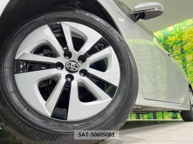 Toyota PRIUS 2017-02 322654-13